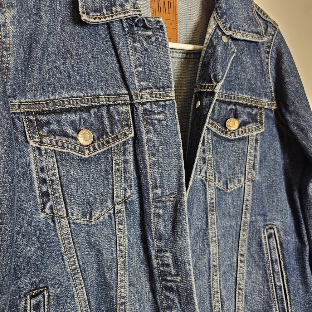 Gap Icon Denim Jacket (Size Medium) - image 4